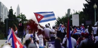Демонстрации в подкрепа на протестиращите в Куба, Вашингтон, окръг Колумбия, САЩ, 26 юли 2021г.