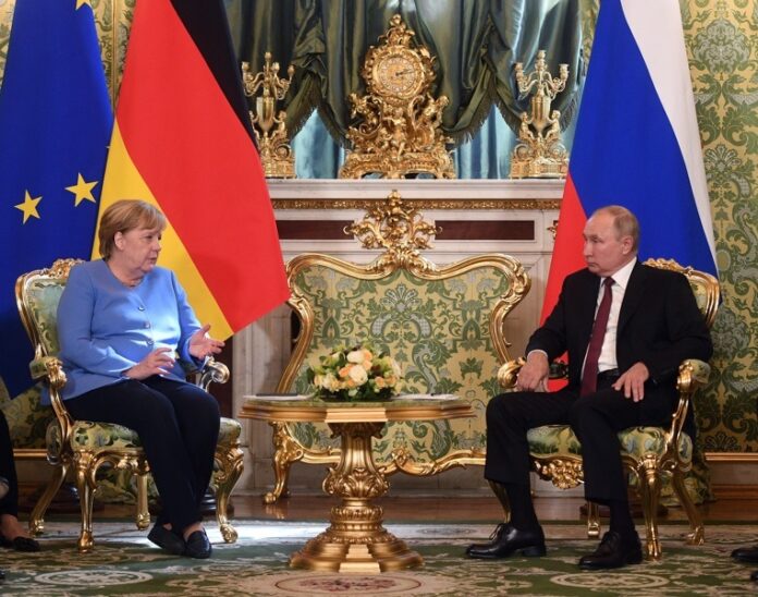 Меркел и Путин