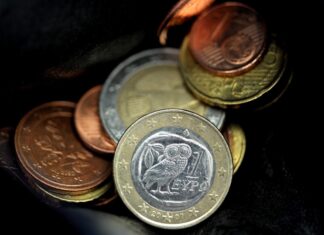 България започва да сече евро при влизане в еврозоната