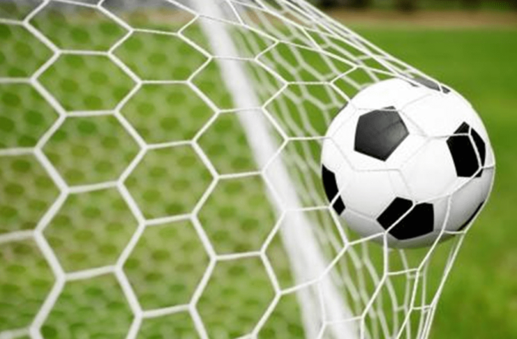 Футбол, топка