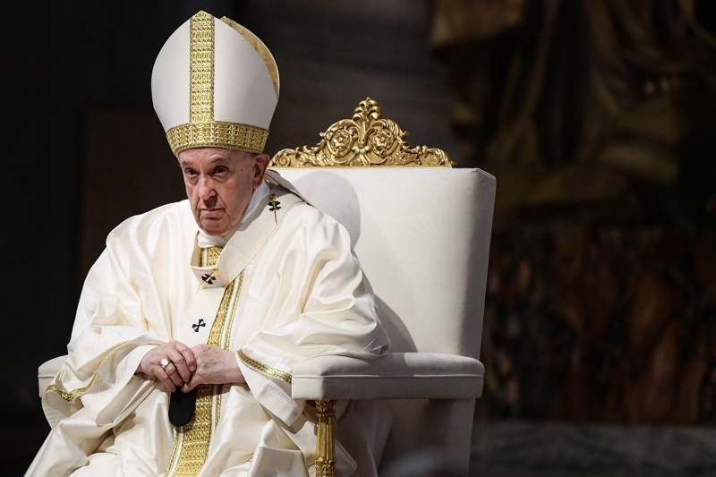 Папа Франциск разкритикува законите които криминализират хомосексуалността като несправедливи заяви