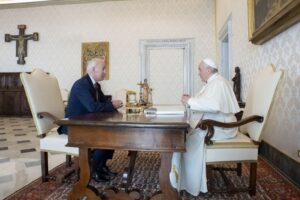 Джо Байдън и Папа Францис
