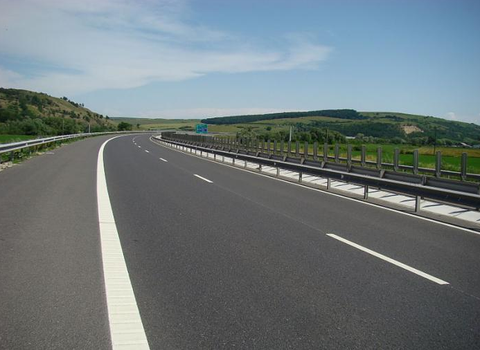 СподелиМаксималната скорост на магистралите в България да бъде намалена до