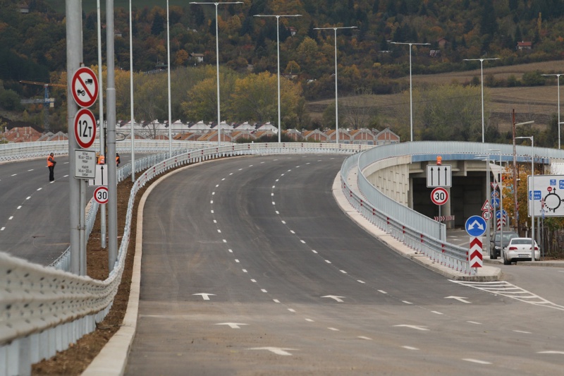 Общата дължина на пътищата от републиканската пътна мрежа на България
