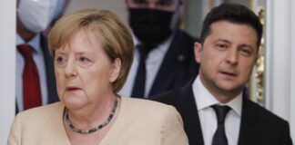 Президентът на Украйна Володимир Зеленски и германският канцлер Ангела Меркел