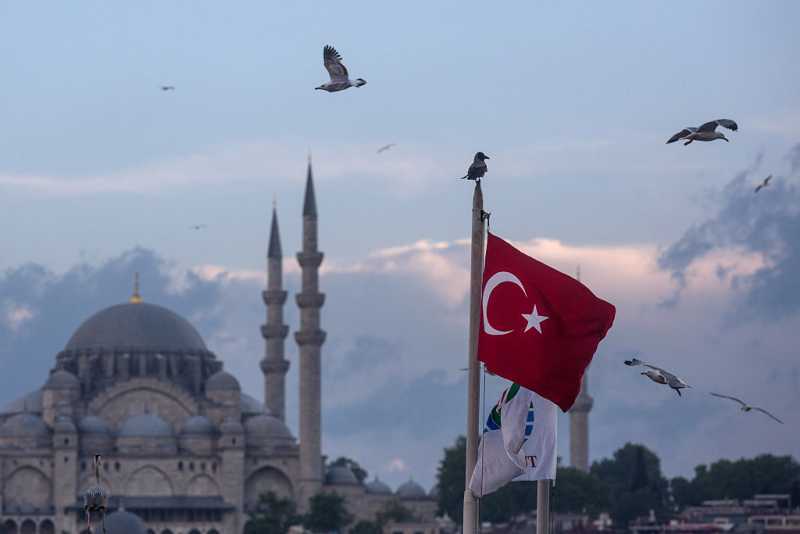 Утре Турция се отправя към решителен, втори тур на изборите