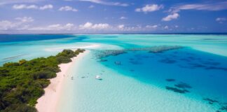 тропически плаж, Малдивите