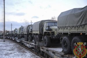 военни камиони