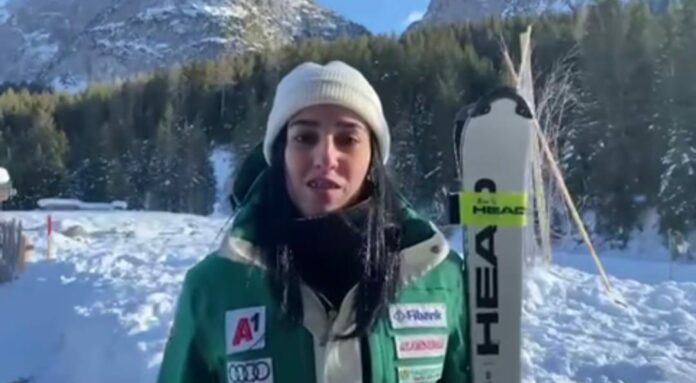 Ева Вукадинова/Снимка: Bulgarian SKI FederationЕдинствената българка в състезанията по ски-алпийски