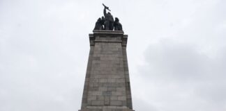 паметник на съветската армия