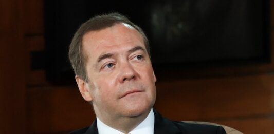 Дмитрий Медведев