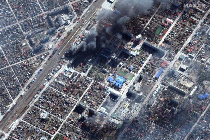 Сателитна снимка показва разрушения в Ирпен, близо до Киев, Украйна