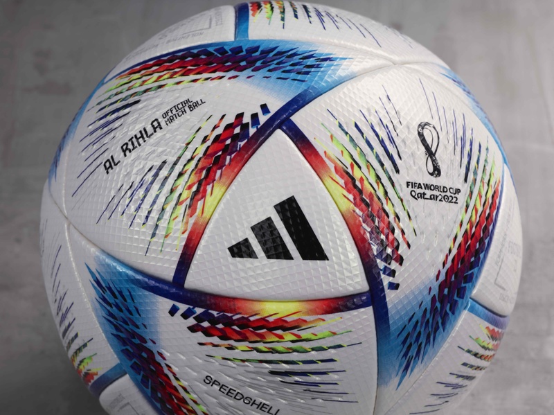 Официалната топка за Световното първенство по футбол 2022Нападателят на френския