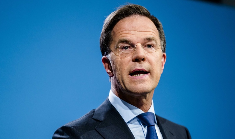 Нидерландското правителство следи внимателно напредъка в прилагането на върховенството на