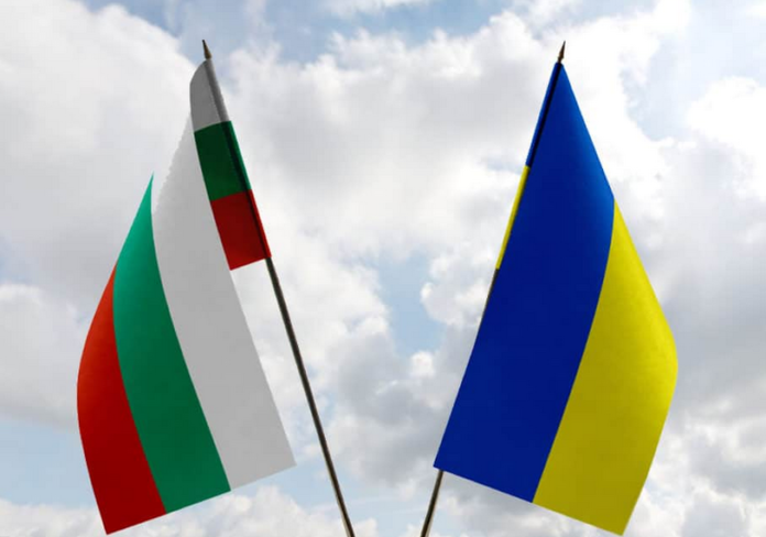 България трябва да изпрати оръжия на Украйна гласува парламентът на