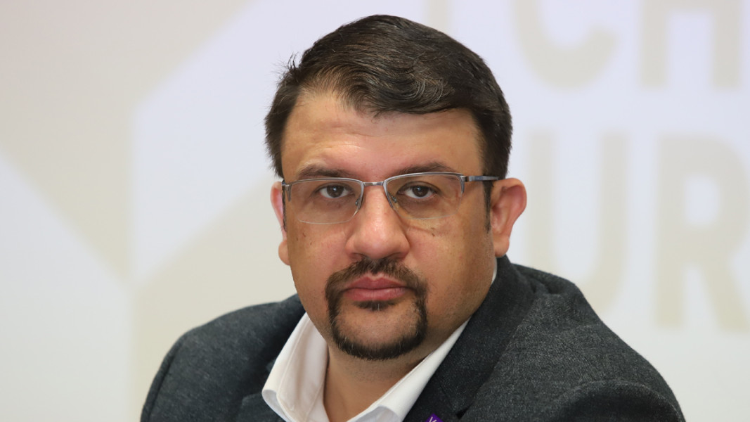 СподелиОт министър Хинков чух за липса на политическа подкрепа Той