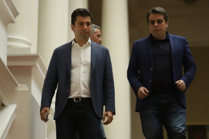 Кирил Петков и Асен Василев