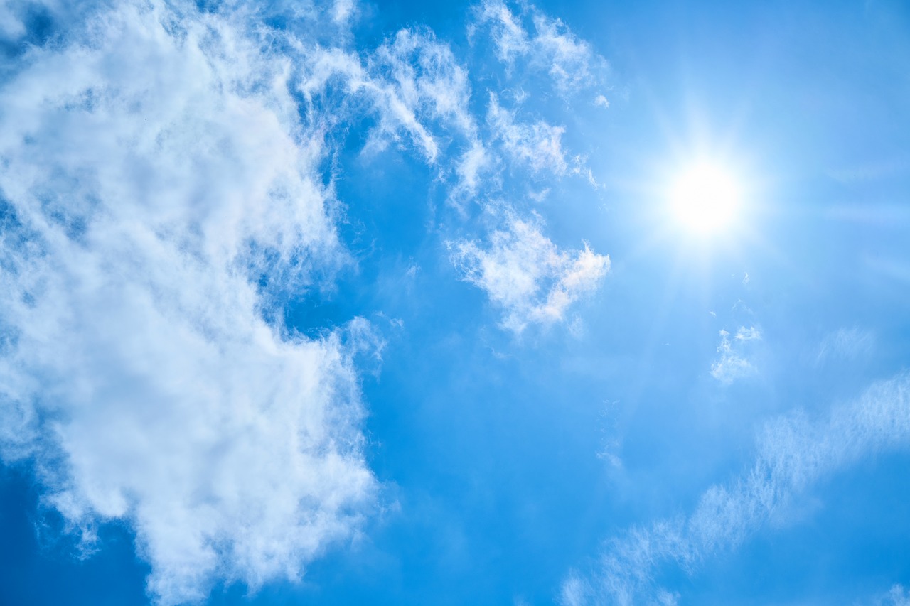 СподелиДнес облачността ще бъде променлива често намаляваща до слънчево време