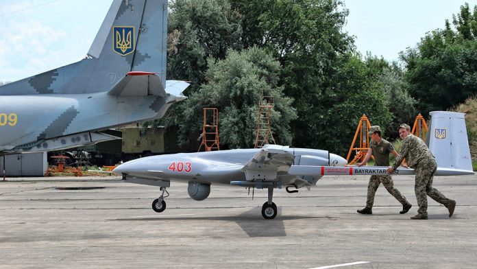 Снимката е илюстративнаРусия съобщи за нови атаки на украински дронове