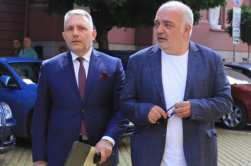 Лидерите на Ние Идваме адвокат Николай Хаджигенов и Арман Бабикян