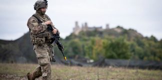 САЩ - въоръжени сили - военен