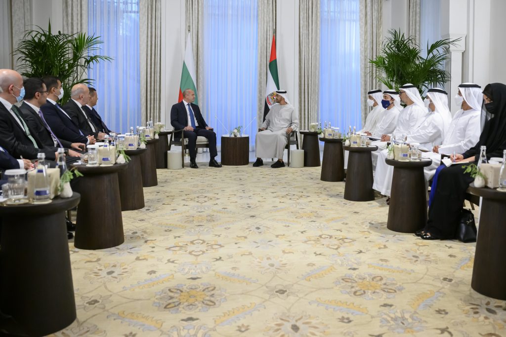  Румен Радев и президента на ОАЕ и държател на Абу Даби Н.В. Шейх Мохамед бин Зайед Ал Нахаян 