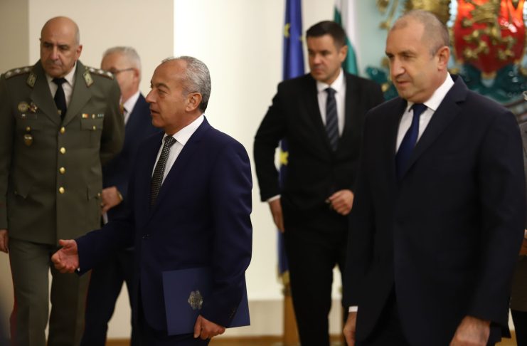 руски петрол румен радев - гълъб донев грозев