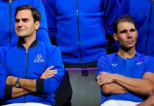 Федерер и Рафаел Надал плачат, като демонстрират, че не са загубили човечността си заради жаждата за победа