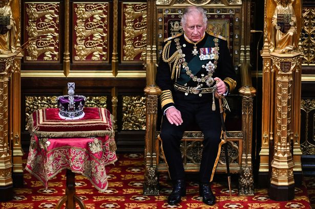 Британският крал Чарлз Трети отбеляза с ден по рано 75 ия си