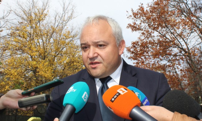 Иван ДемерджиевВицепремиерът по обществен ред и сигурност и министър на