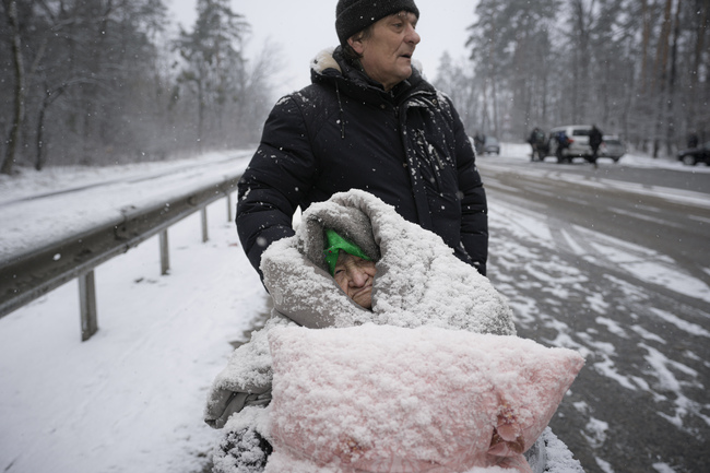 Снимка Температурите в Украйна са минусови АП БТАМилиони украинци са без