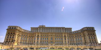 Двореца на парламента, Букурещ