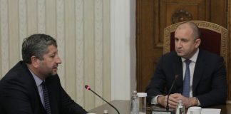 Консултаци на президента Румен Радев с Демократична България