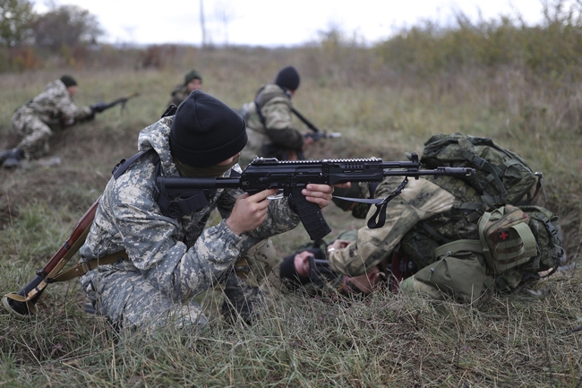 Според украинското разузнаване Русия е съсредоточила над 400 хиляди войници