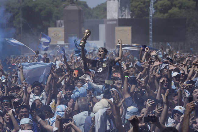 Снимка БТАСтотици хиляди аржентинци излязоха по улиците и площадите на