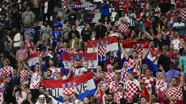 Феновете на Хърватия на световното в Катар Снимка АПФутболните федерации
