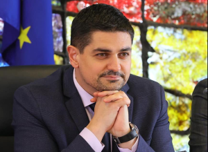  Радостин Василев 