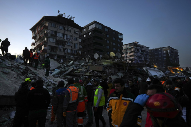 Снимка БТАЖертвите на разрушителното земетресение на турско сирийската граница и последвалите