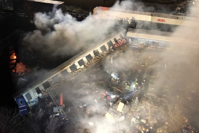 Жертвите на катастрофата между два влака в Централна Гърция във