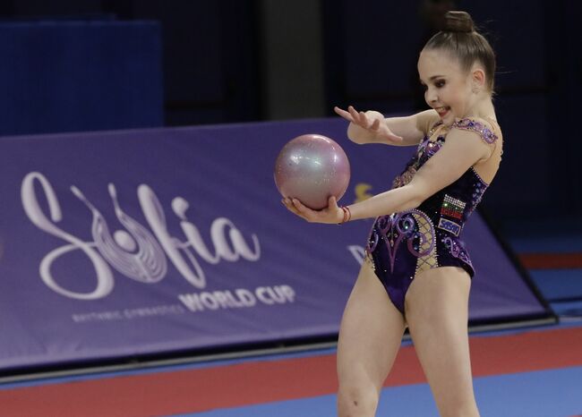 Чудото на художествената ни гимнастика Стилияна Николова спечели четири златни