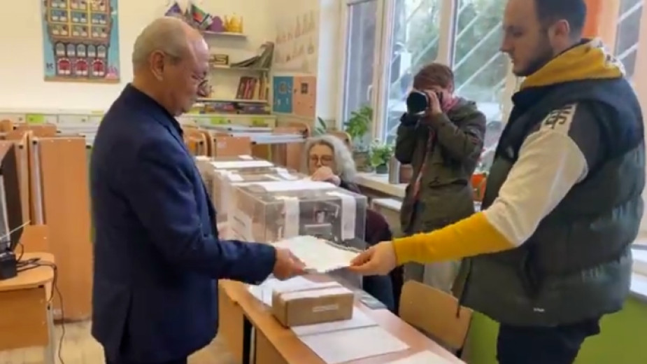  Ахмед Доган 