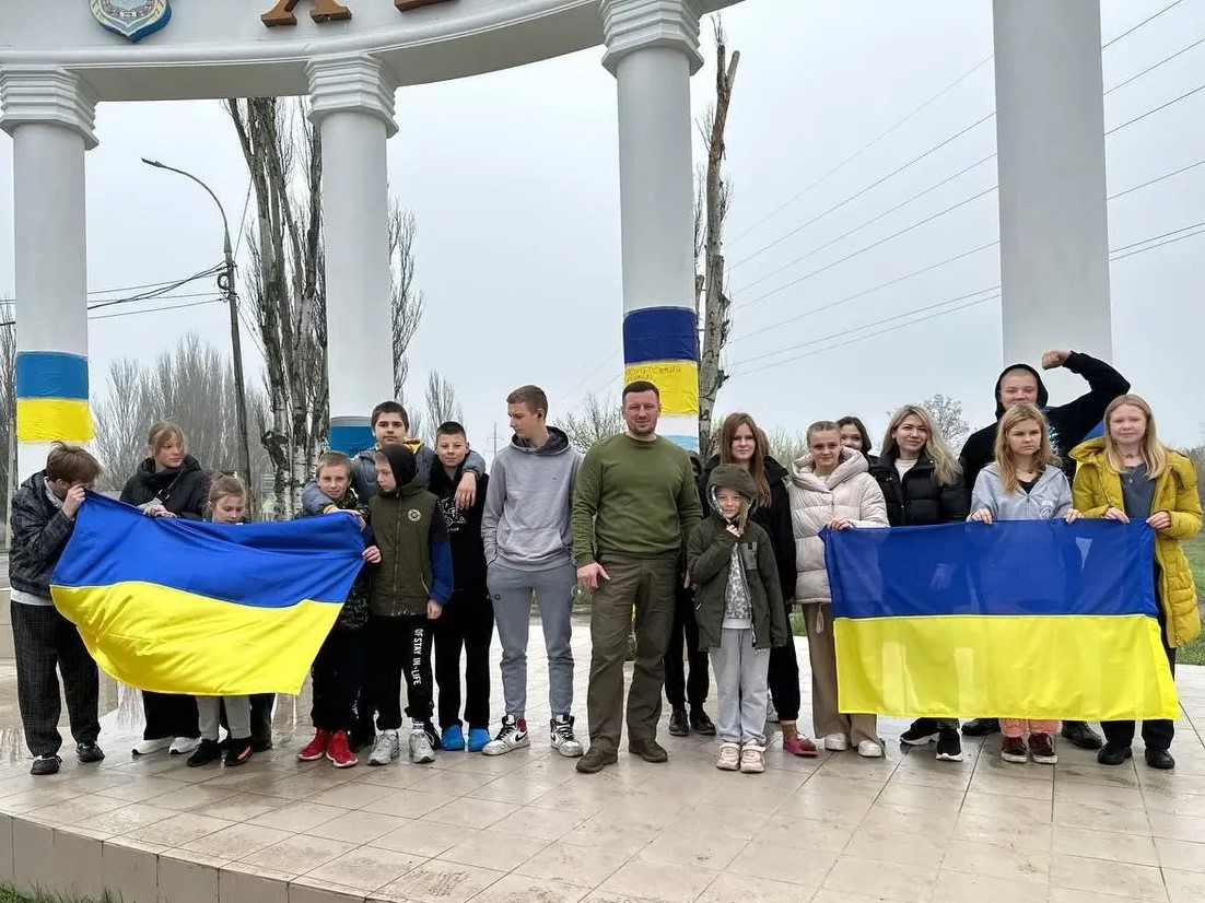 Още 24 украински деца се прибраха в родината си след