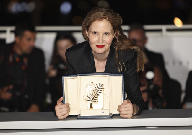 Носителката на Златната палма“ от кинофестивала в Кан Жустин Трие