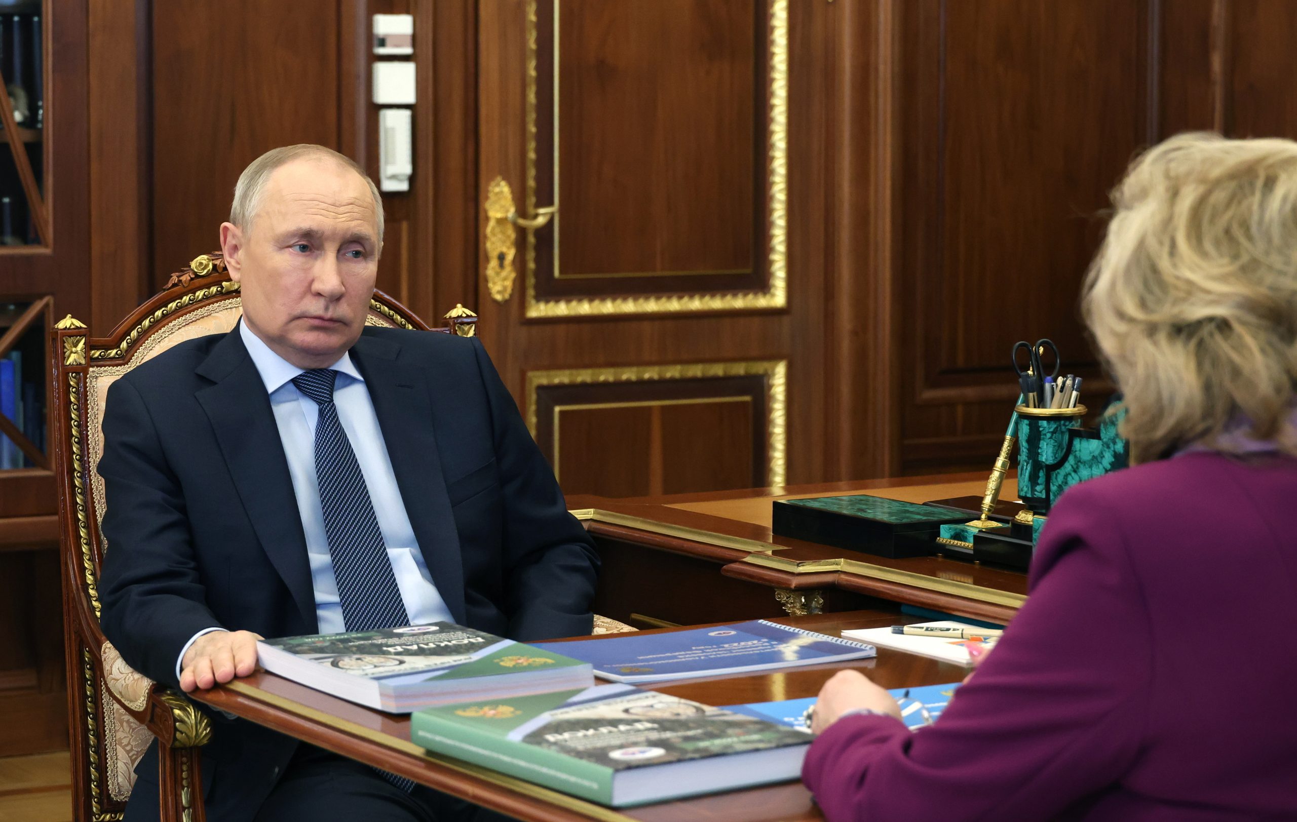 Руският президент Владимир Путин предаде на Църквата най-известната руска икона