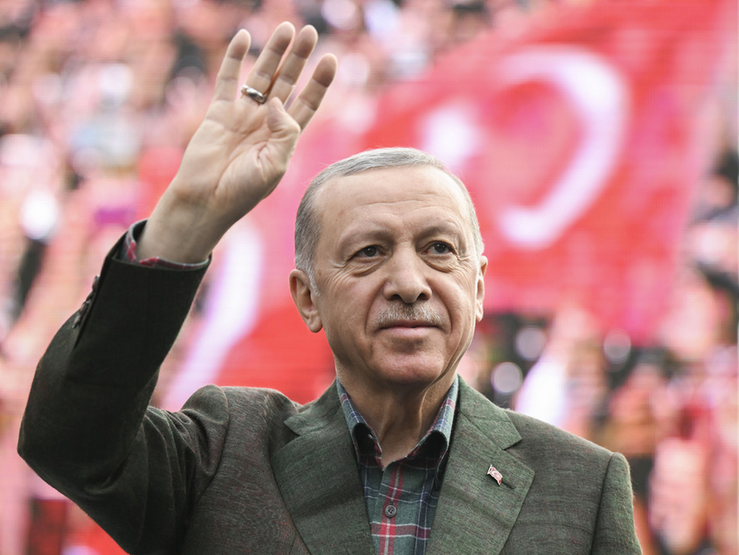 Държавният глава Реджеп Тайип Ердоган, кандидат на Републиканския алианс печели