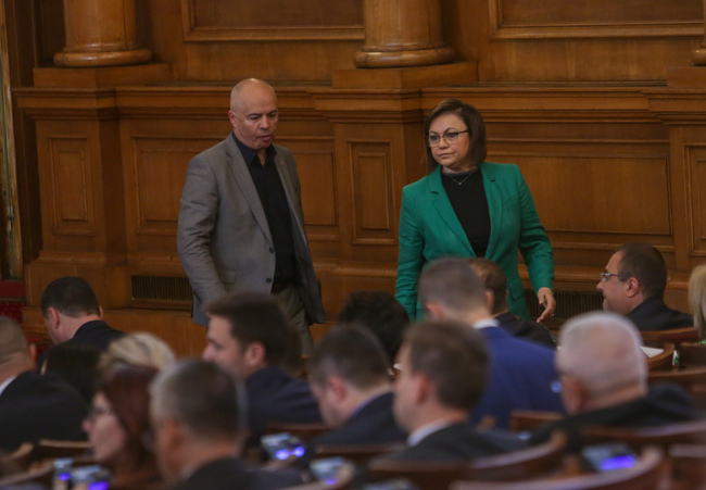 Корнелия Нинова отрече слуховете че заеме министърско място в евентуалния
