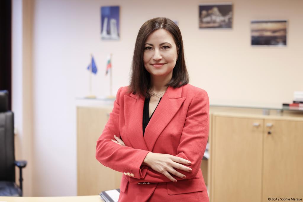 ГЕРБ СДС ще предложат Илиана Иванова за освободения от Мария Габриел