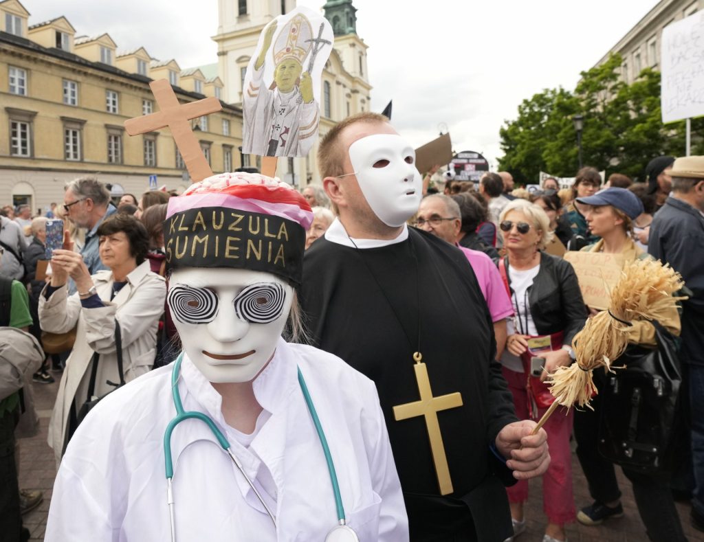 Полша протести аборт
