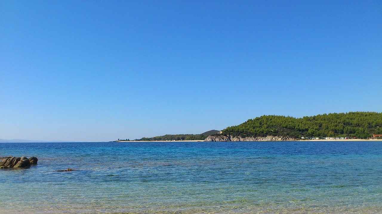 Гръцките морски курорти отдавна привличат хиляди българи Един от тях