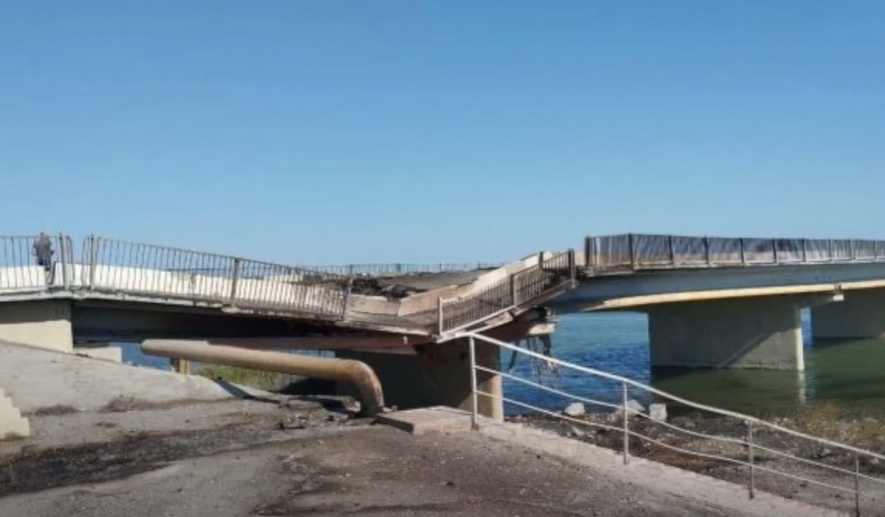 Украинските ракетни удари по Чонгарския и Геническия мостове в Крим